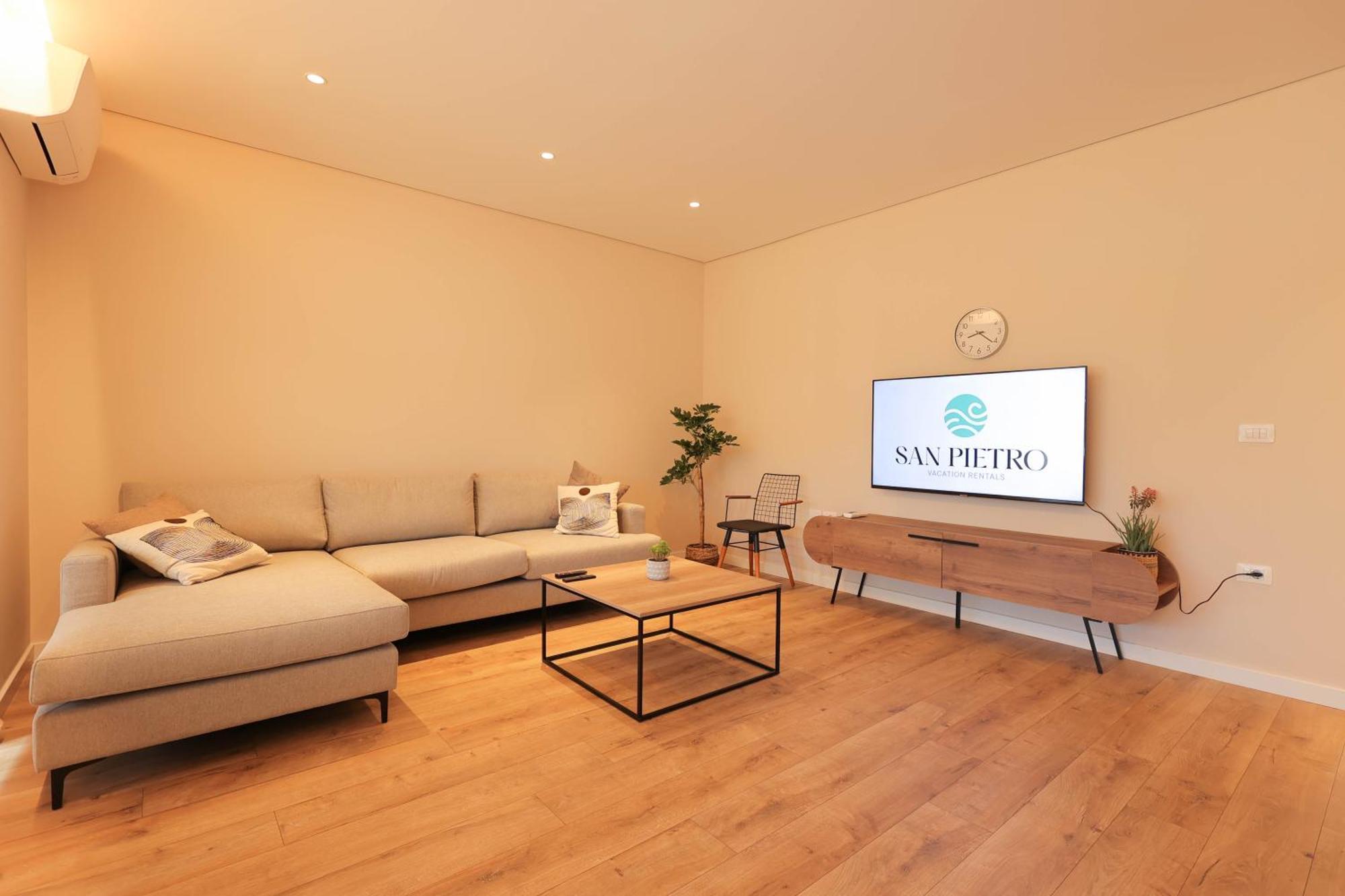 Sanpietro Vacation Rentals Plazhi San Pietro Eksteriør bilde